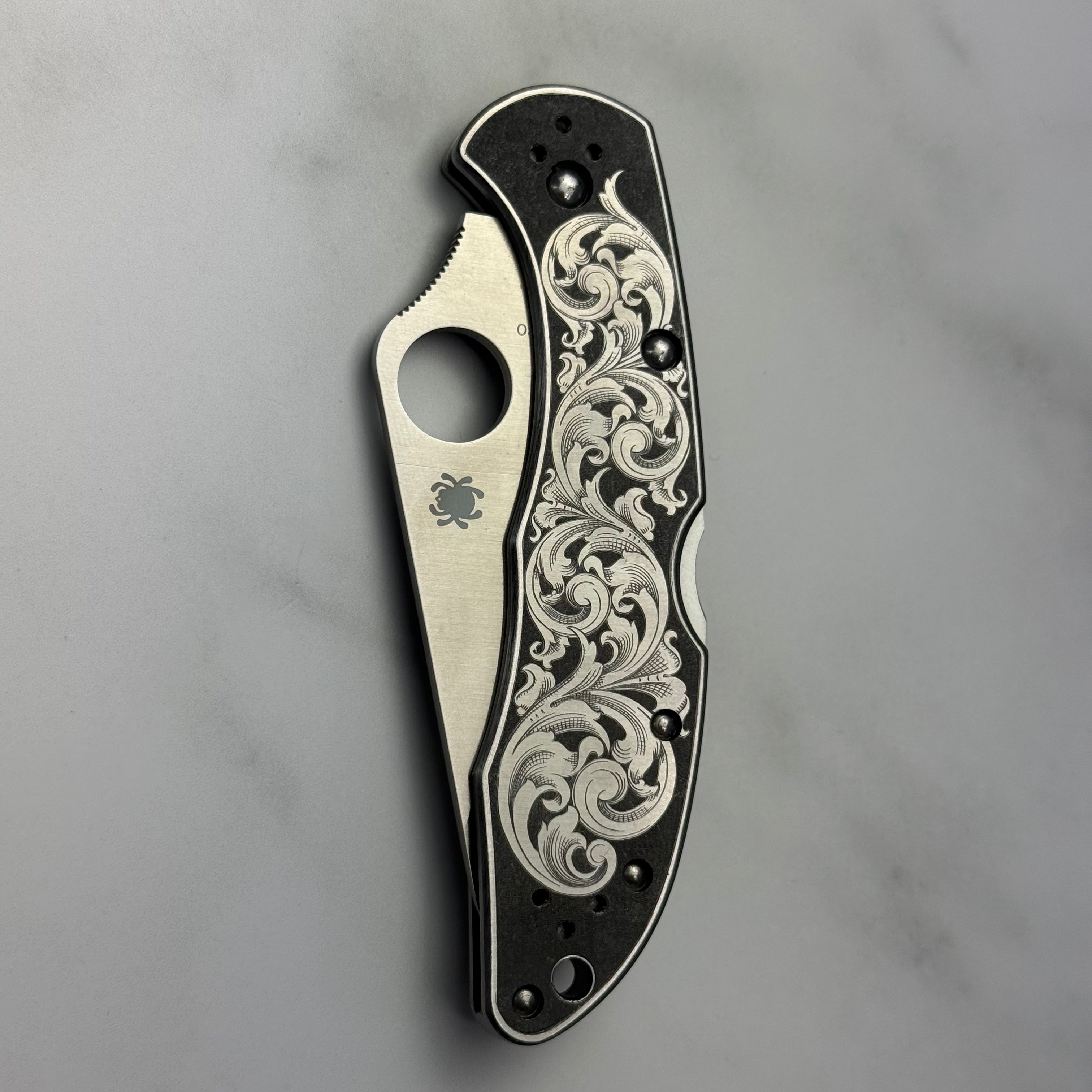 Custom 1-of-1 Hand Engraved Spyderco — American Scroll on Scales