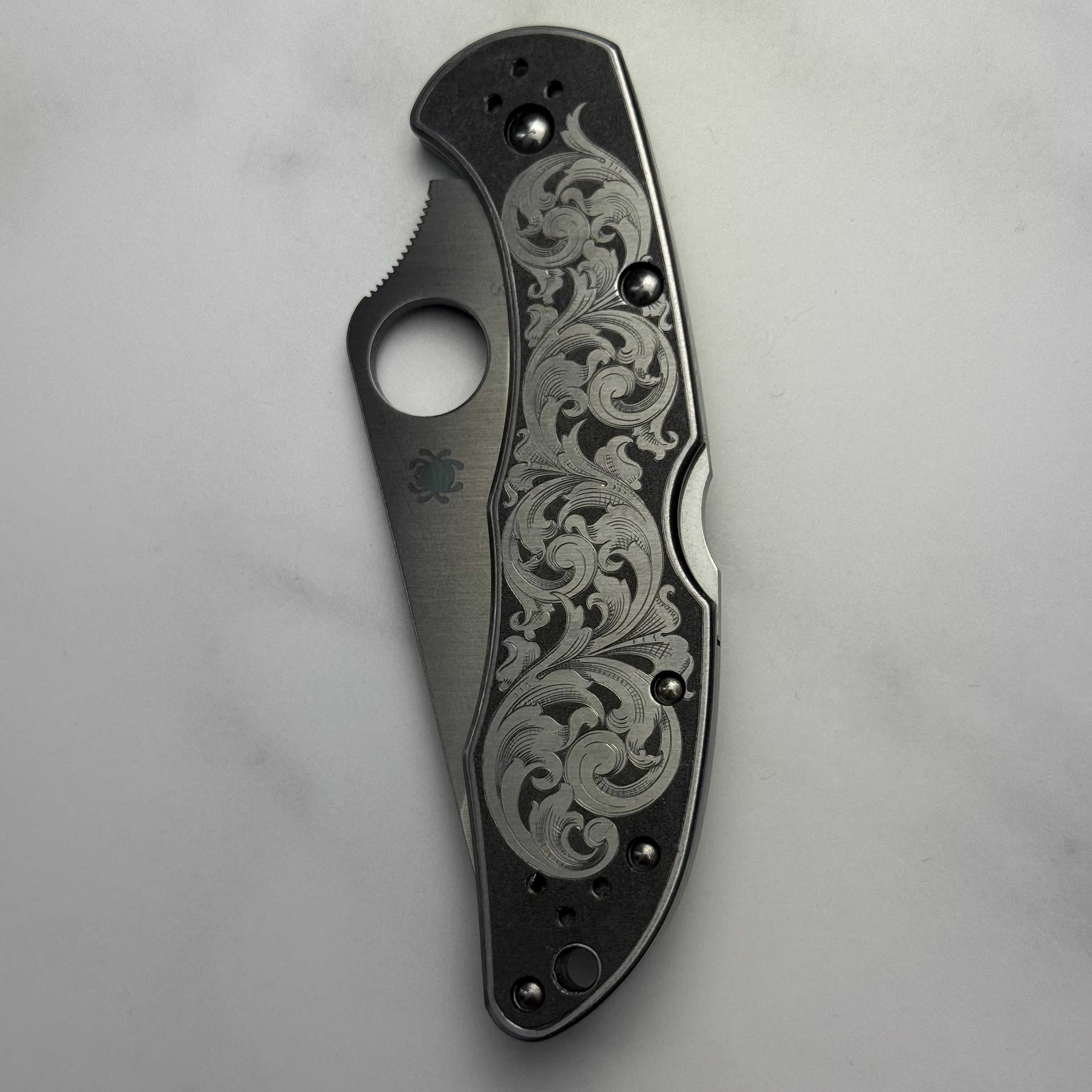 Custom 1-of-1 Hand Engraved Spyderco — American Scroll on Scales