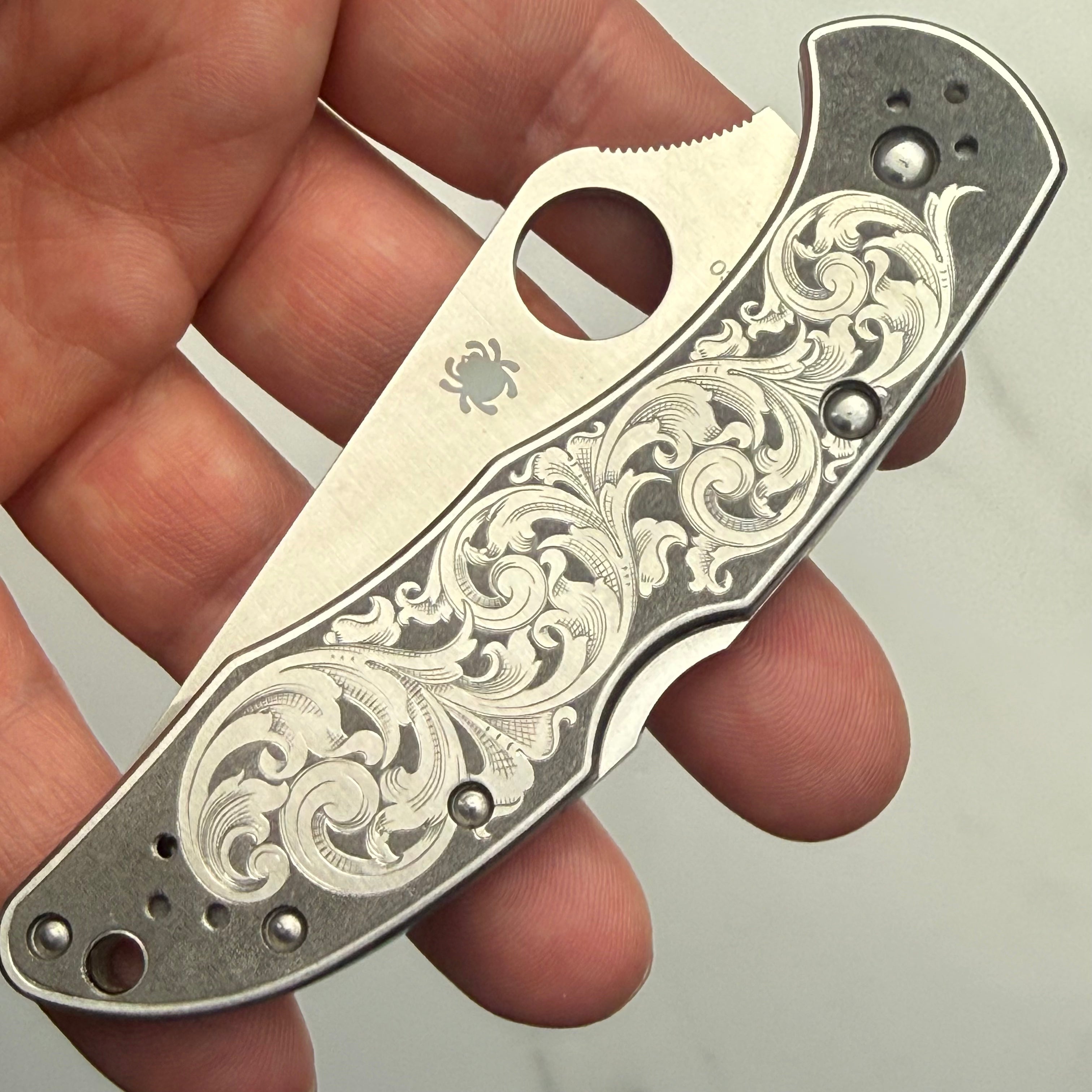 Custom 1-of-1 Hand Engraved Spyderco — American Scroll on Scales