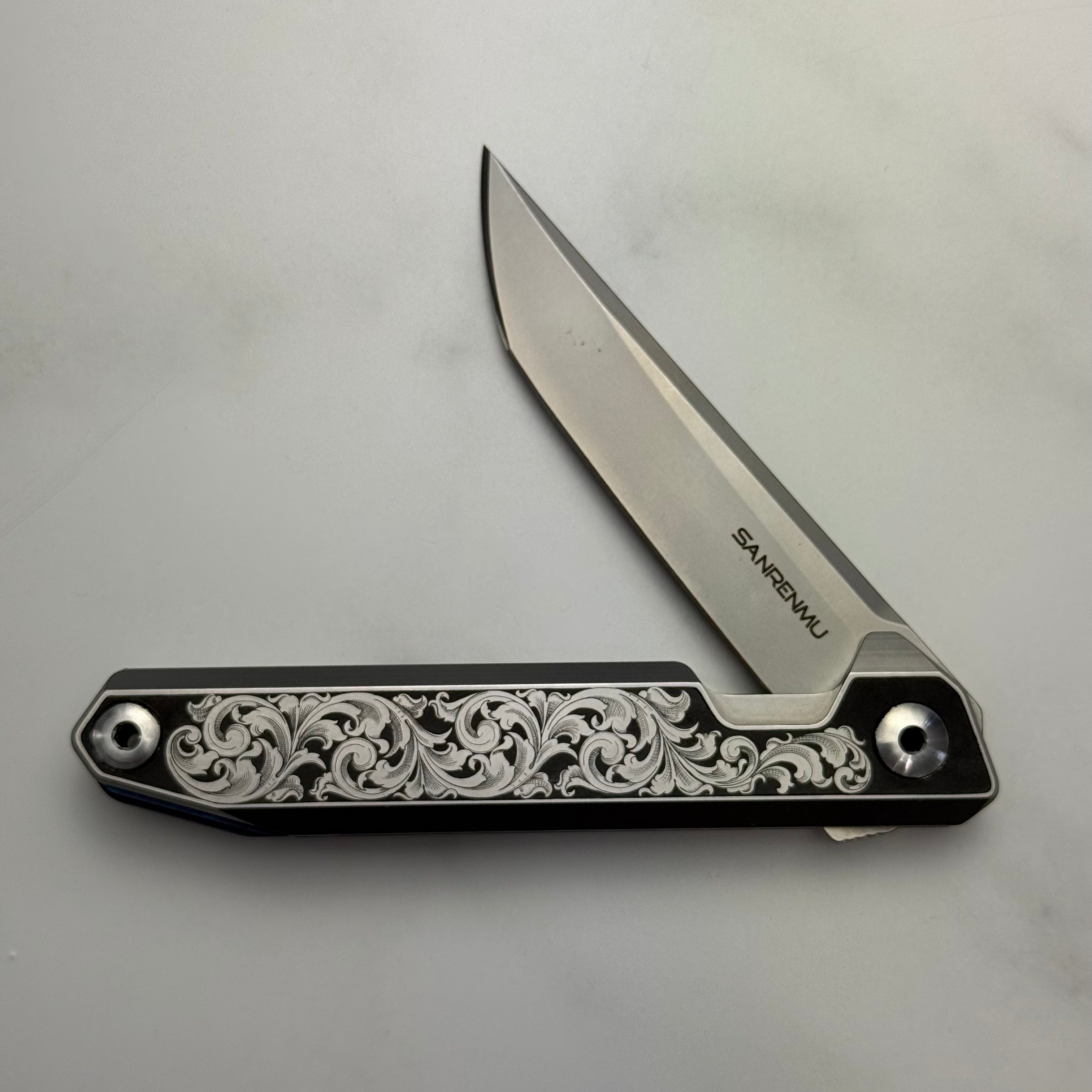 Custom 1-of-1 Hand Engraved SANRENMU — Full Coverage American Scroll with Paint Fill